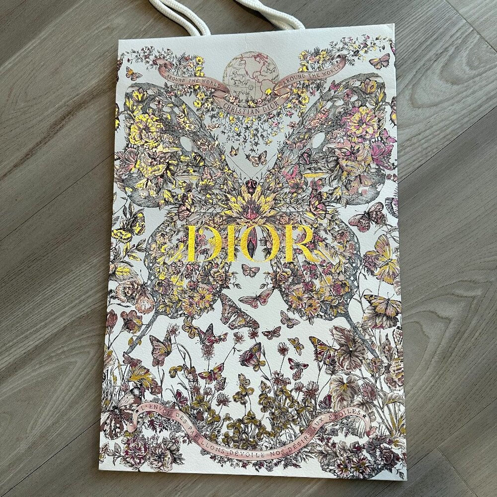 Dior Holiday Edition 2023 paper shopping bag
